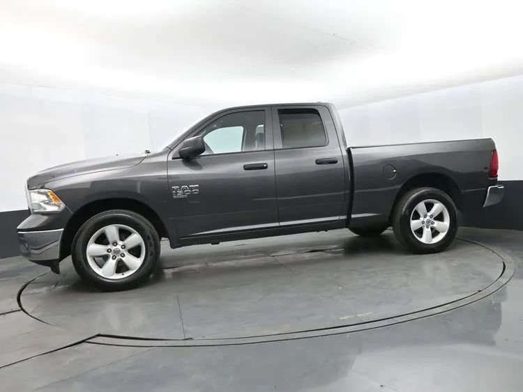 Used 2024 RAM 1500 Classic SLT AWD/4WD image 5