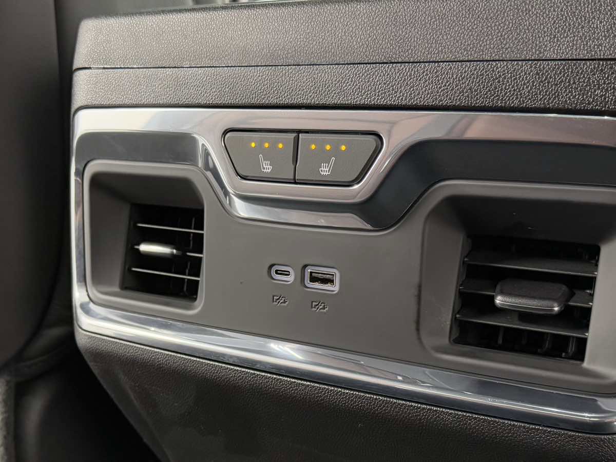 Used 2024 GMC Sierra 1500 Denali Ultimate image 40