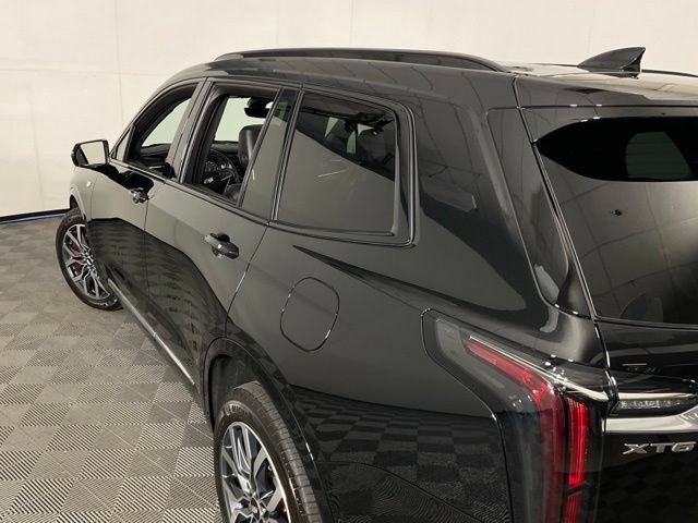 Used 2024 Cadillac XT6 Sport w/ Technology Package AWD/4WD image 30