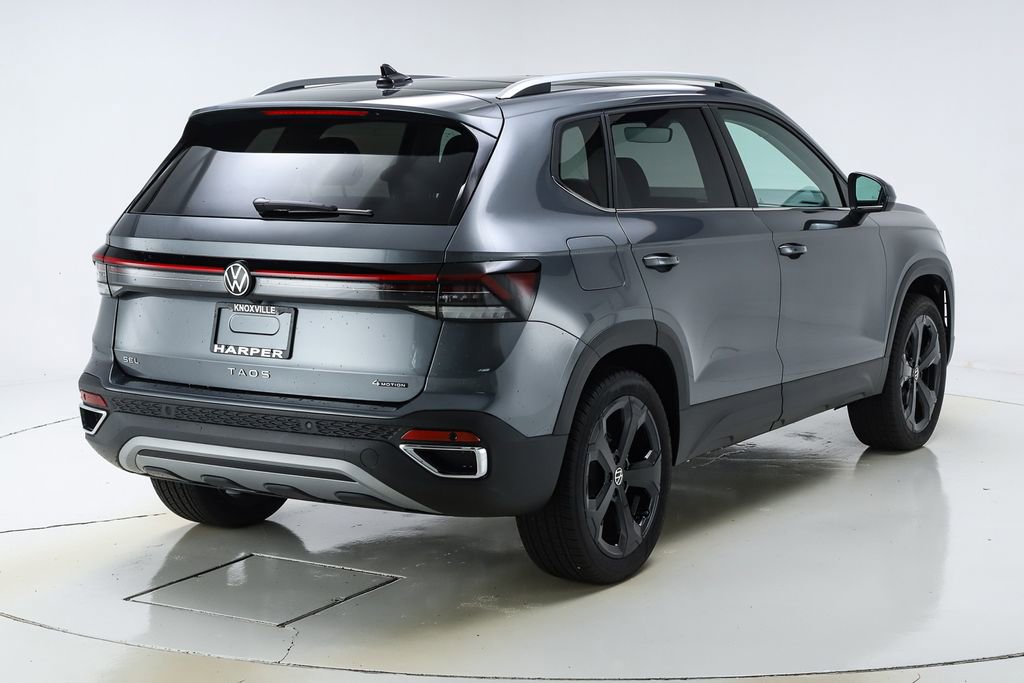 New 2025 Volkswagen Taos SEL image 9