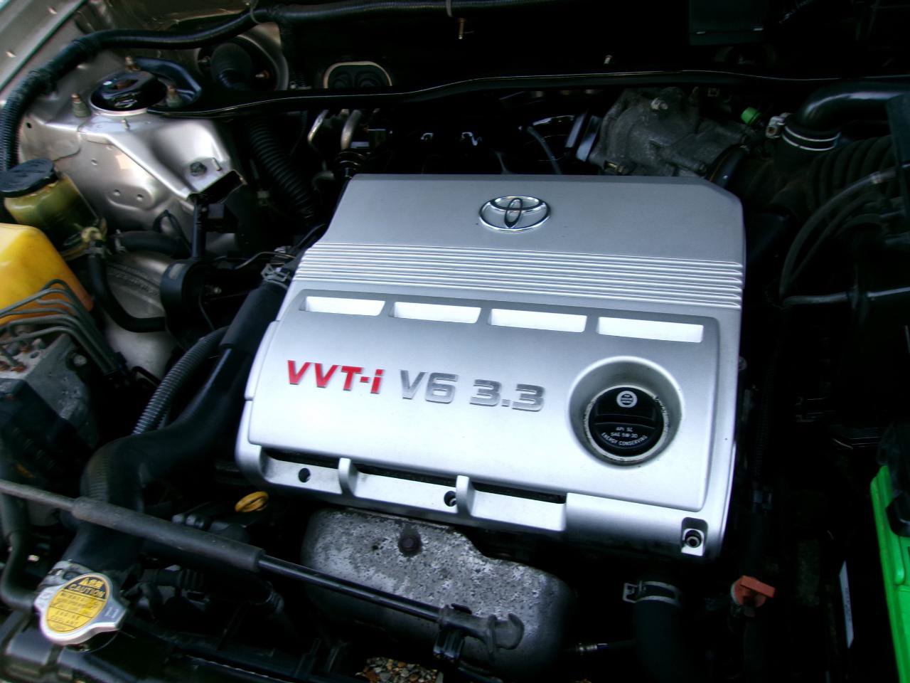 Used 2004 Toyota Highlander 4WD V6 image 2