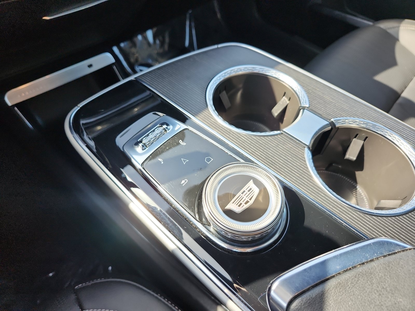 Used 2024 Cadillac Lyriq Luxury RWD image 21