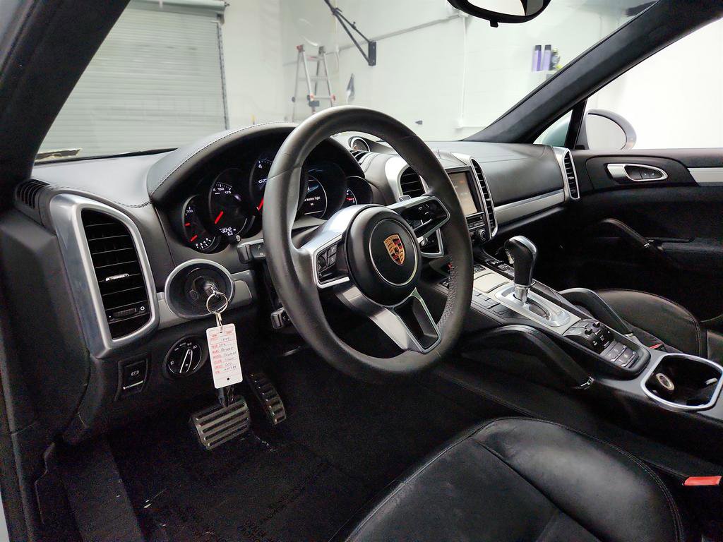 Used 2016 Porsche Cayenne GTS AWD/4WD image 13