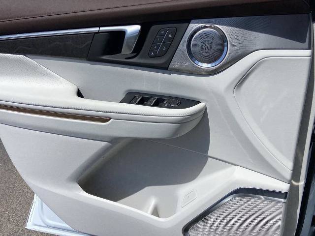 Used 2026 Buick Enclave Avenir w/ Super Cruise Package FWD image 19