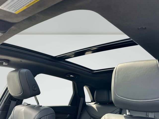 Certified 2023 Cadillac XT5 Sportv w/ Platinum Package image 15