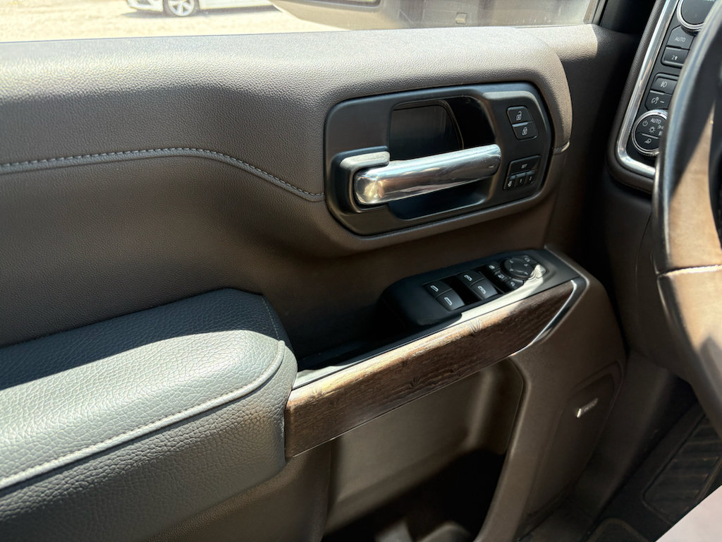 Used 2023 GMC Sierra 3500 Denali AWD/4WD image 21