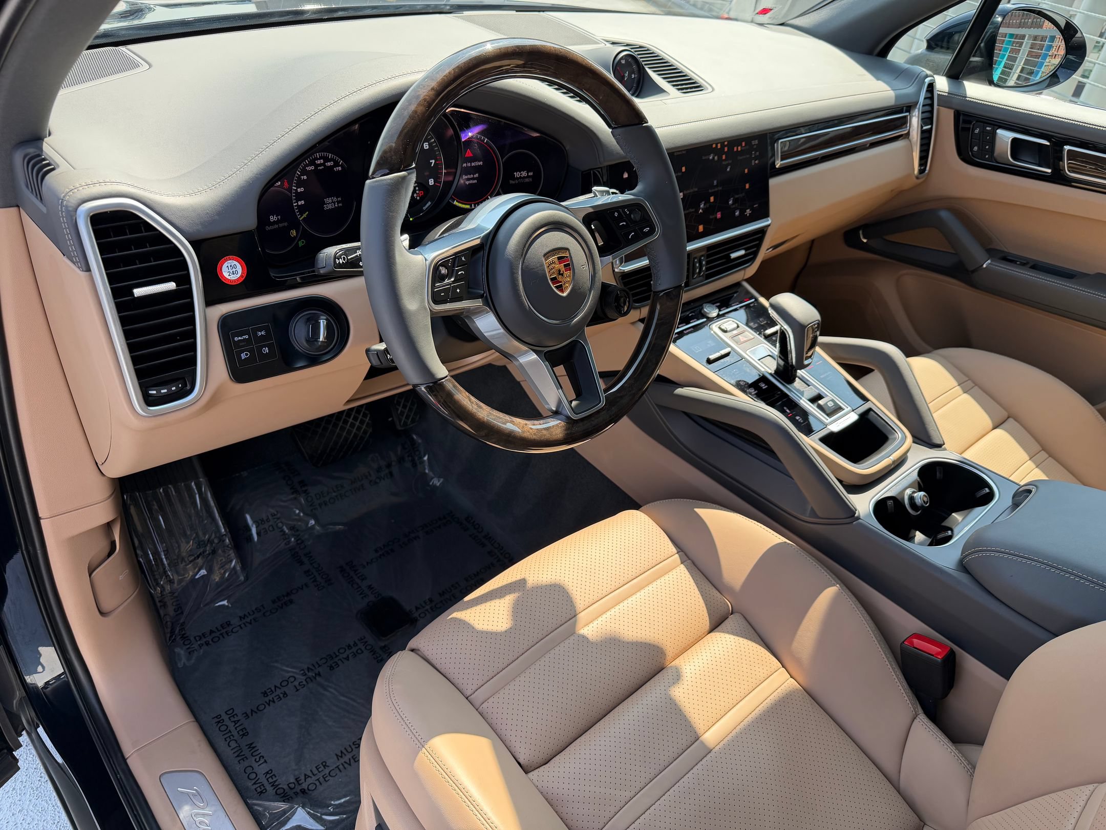 Certified 2023 Porsche Cayenne Platinum Edition AWD/4WD image 4