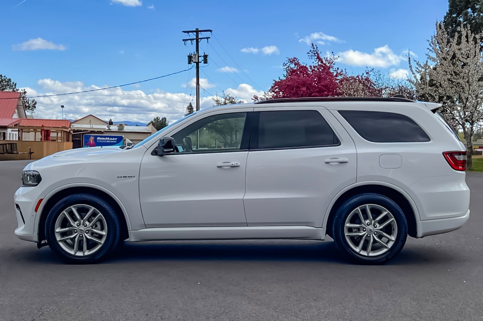 Used 2025 Dodge Durango R/T AWD/4WD image 8