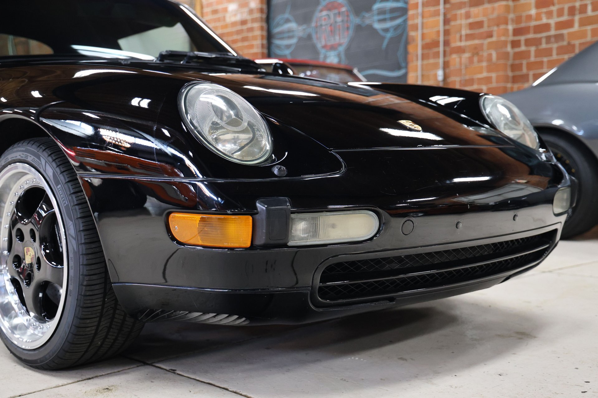 Used 1995 Porsche 911 Cabriolet image 9