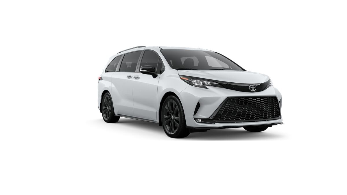 New 2026 Toyota Sienna XSE image 15