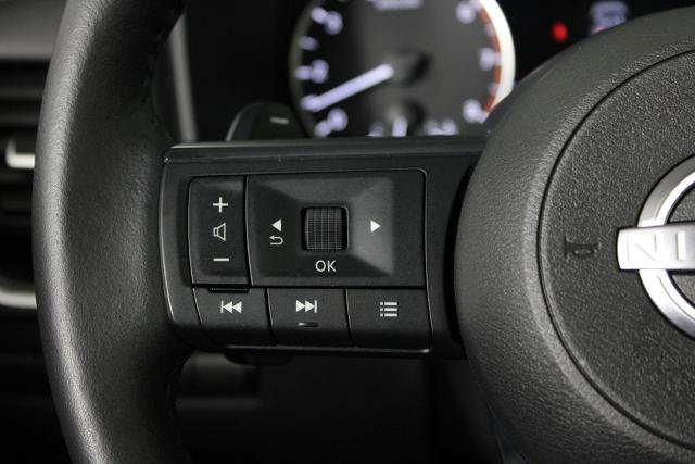 Certified 2024 Nissan Rogue SV w/ SV Premium Package FWD image 29