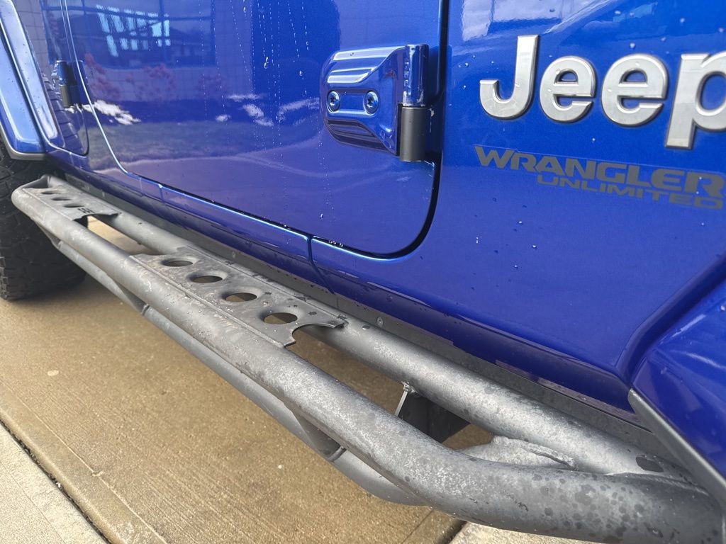 Used 2019 Jeep Wrangler Unlimited Sahara w/ Uconnect 4C Nav & Sound Group image 14