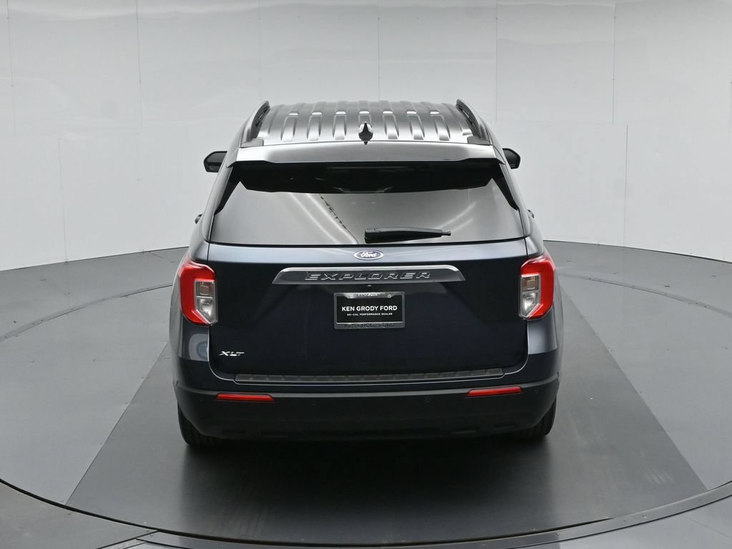 Certified 2022 Ford Explorer XLT RWD image 42
