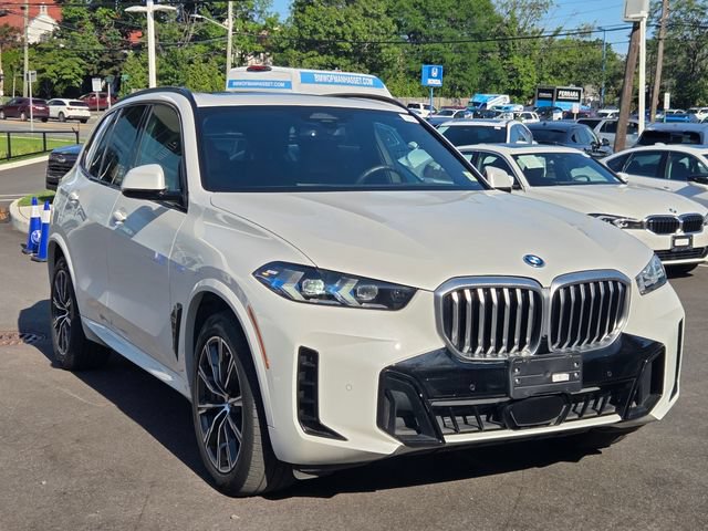 Certified 2024 BMW X5 xDrive50e w/ Executive Package AWD/4WD image 3