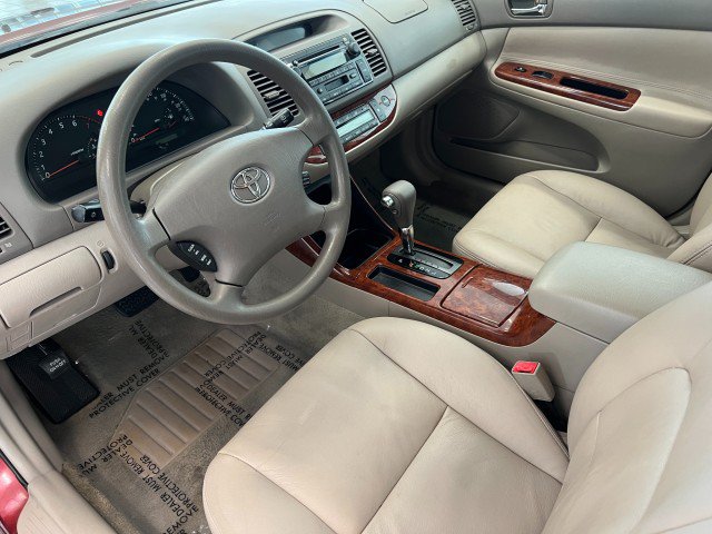 Used 2002 Toyota Camry XLE FWD image 11