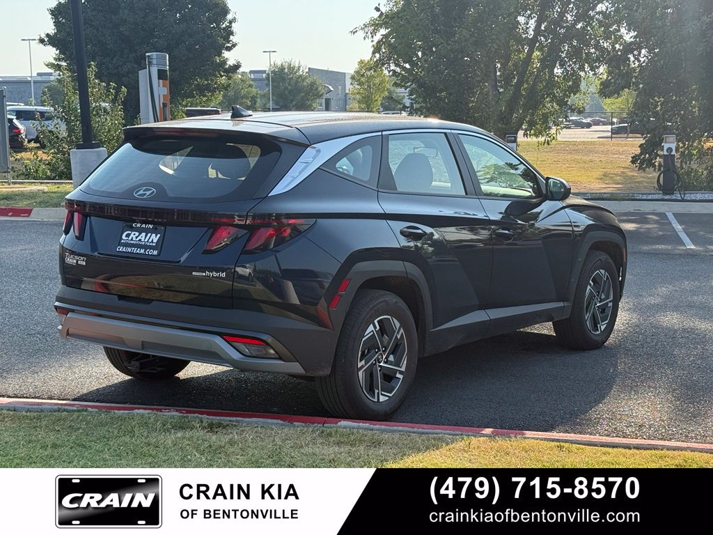 Used 2026 Hyundai Tucson Blue SE w/ Tow & Go Package AWD/4WD image 7