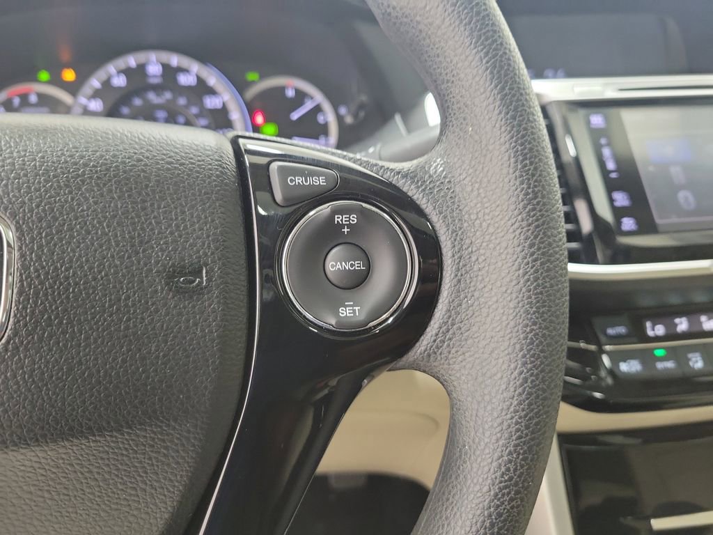 Used 2017 Honda Accord EX image 23