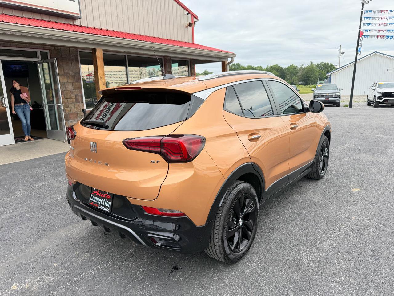 Used 2024 Buick Encore GX Sport Touring AWD/4WD image 4