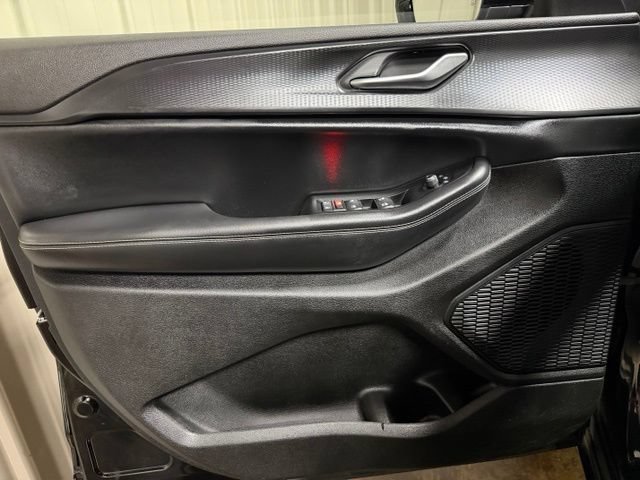 Used 2023 Jeep Grand Cherokee L Laredo AWD/4WD image 11