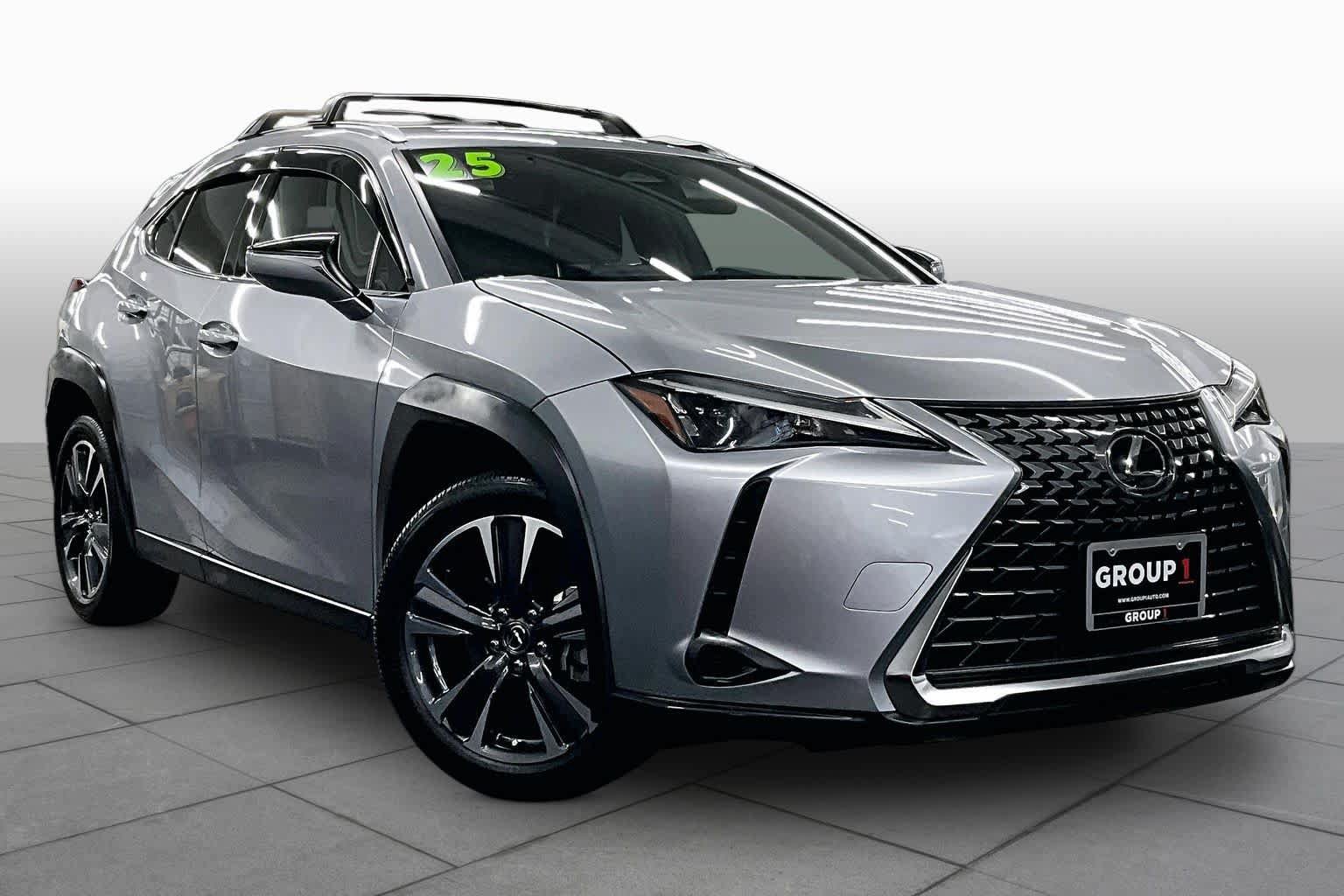 Used 2025 Lexus UX 300h FWD w/ Accessory Package (Z2) image 3