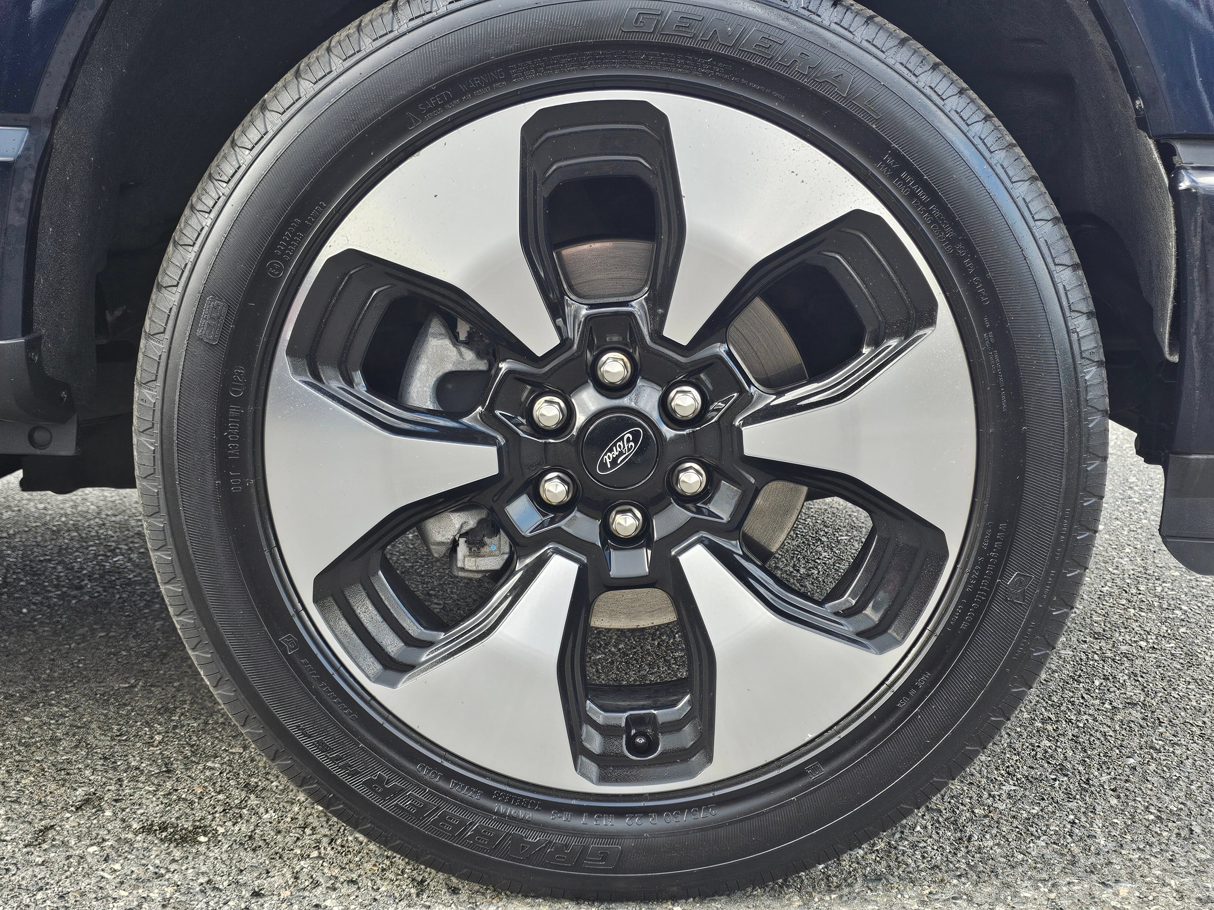 Certified 2023 Ford F150 Lightning Platinum AWD/4WD image 9