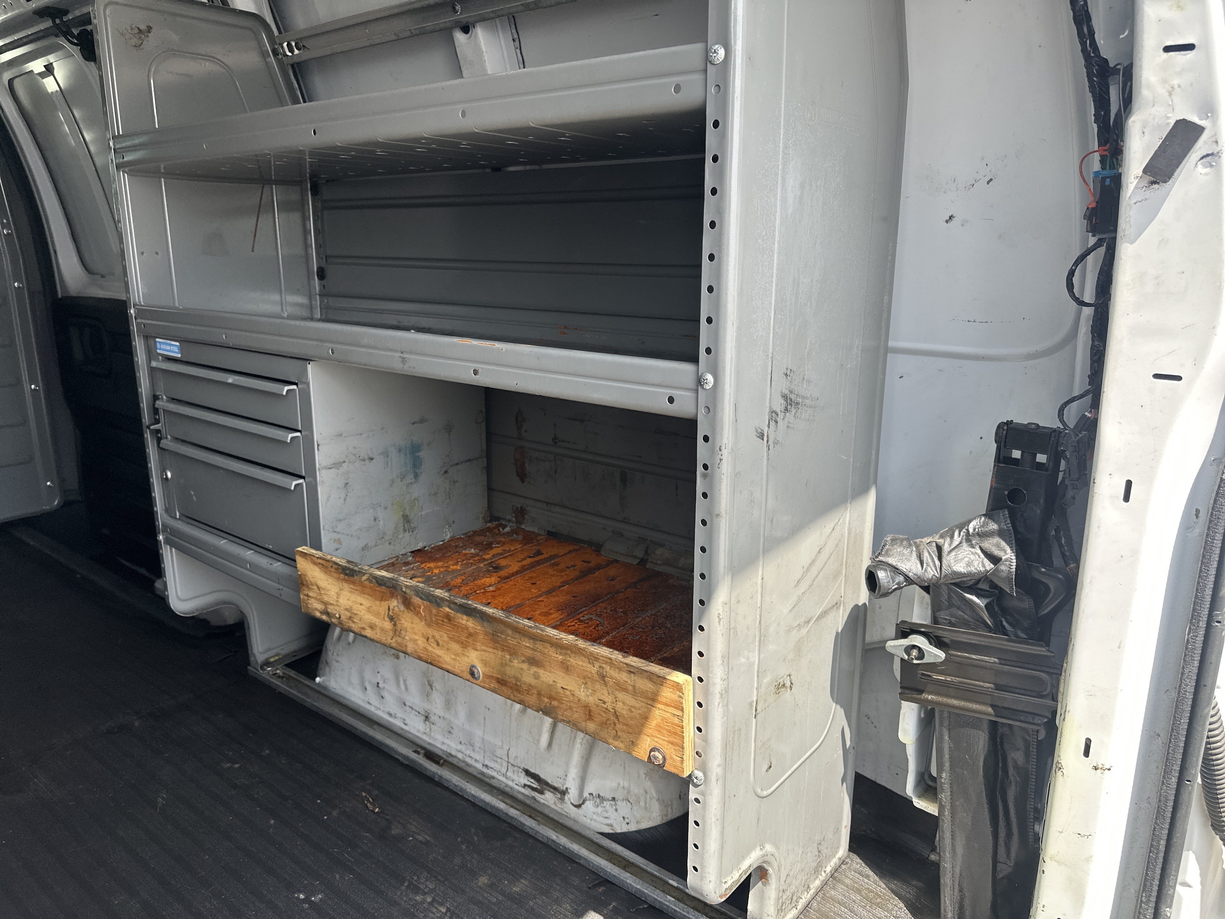 Used 2019 Chevrolet Express 3500 w/ Driver Convenience Package RWD image 24