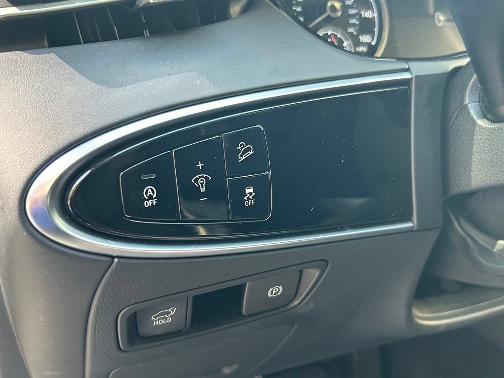 Used 2022 Genesis GV70 2.5T AWD/4WD image 18