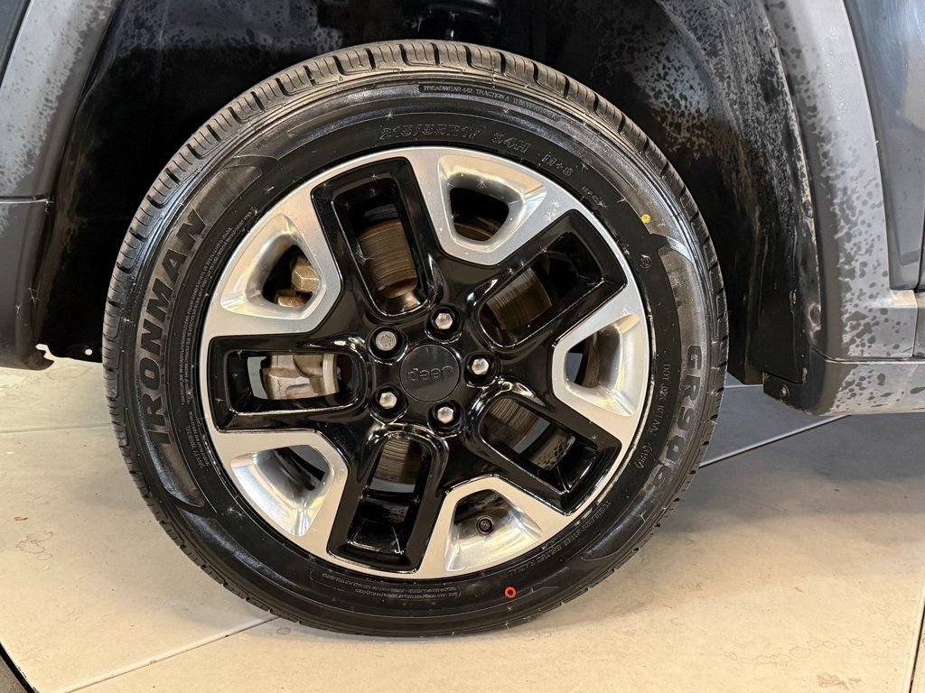Used 2017 Jeep Compass Trailhawk w/ Navigation Group AWD/4WD image 25