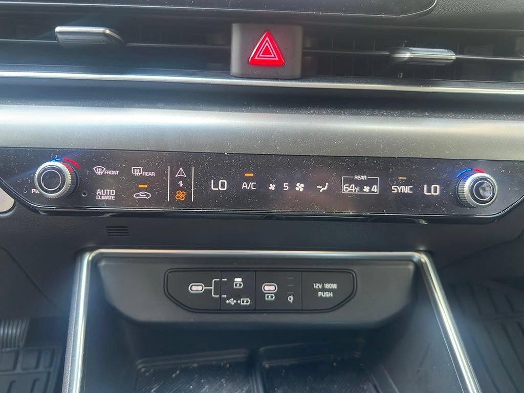 Used 2025 Kia Carnival SX Prestige FWD image 16