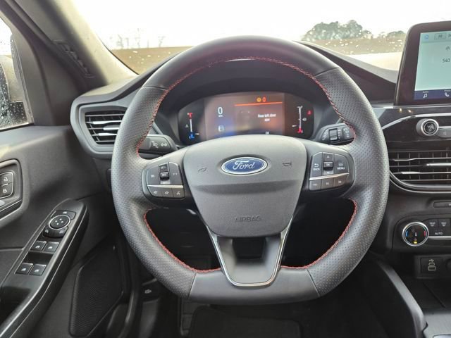 Used 2025 Ford Escape ST-Line image 14