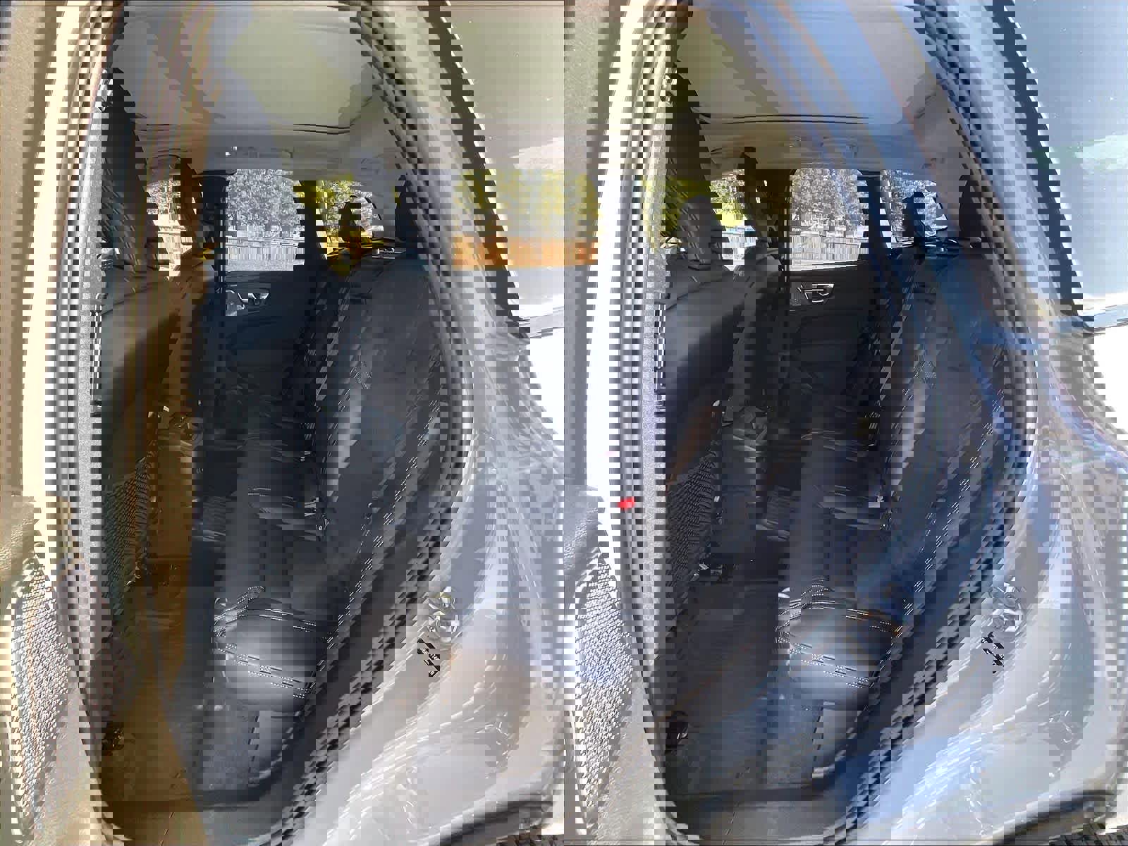 New 2026 Volvo XC60 T8 Ultra w/ Climate Package image 12