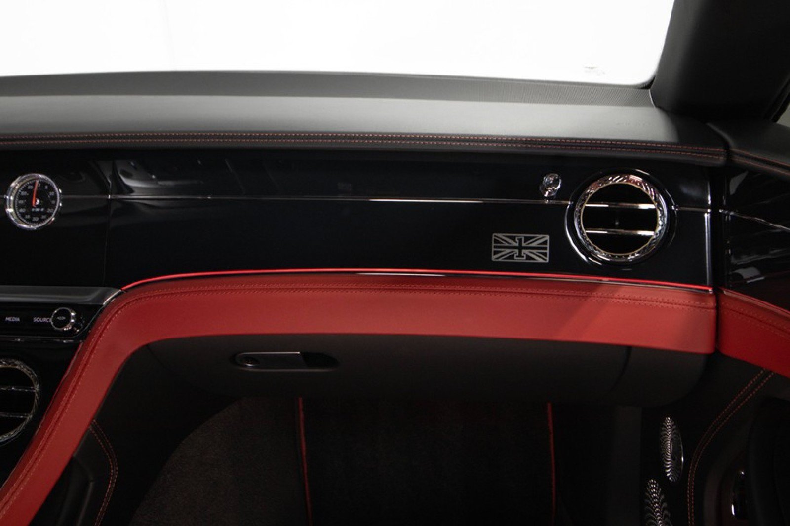 Used 2020 Bentley Continental GT V8 AWD/4WD image 47