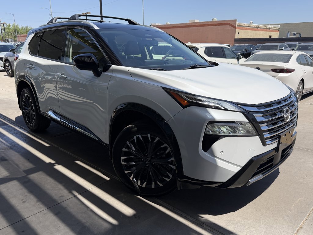 Used 2025 Nissan Rogue Platinum w/ Platinum Premium Package AWD/4WD image 6