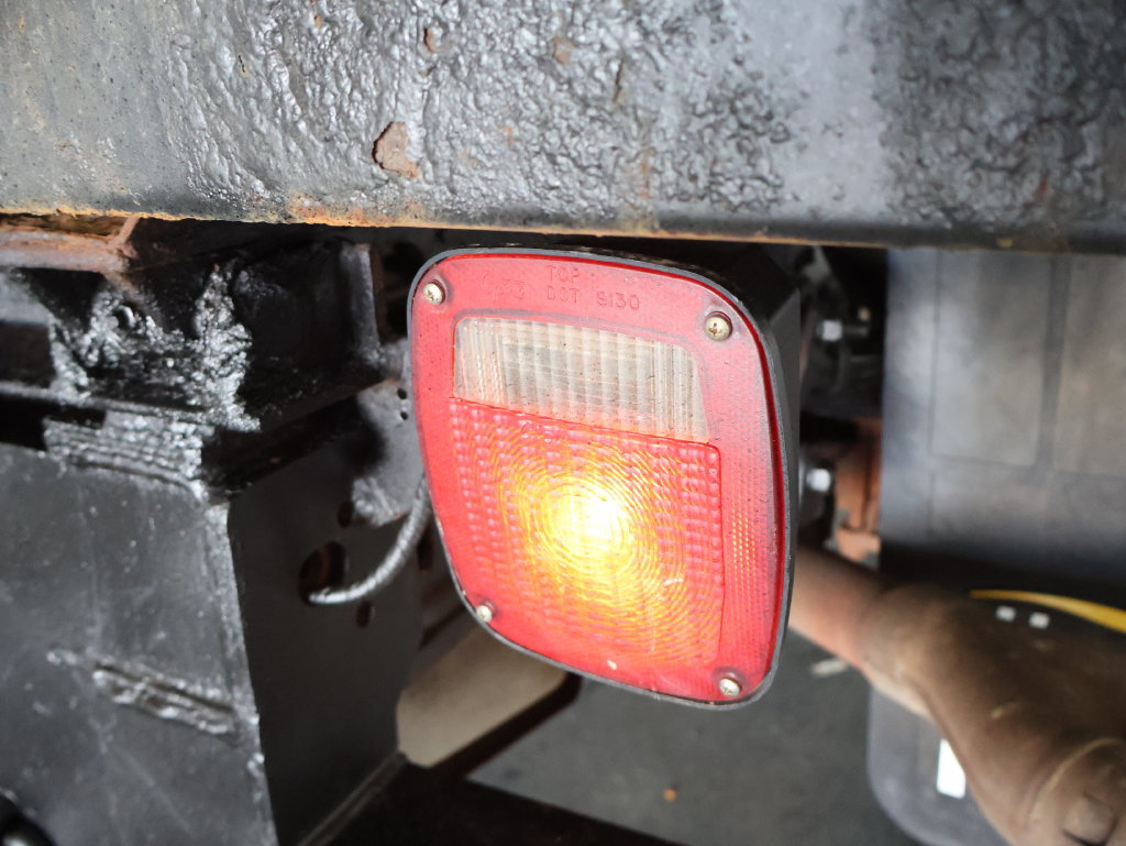 Used 2016 Ford F550 4x4 Regular Cab Super Duty image 22
