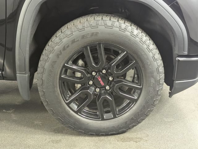 Used 2024 GMC Sierra 1500 Elevation w/ Preferred Package AWD/4WD image 13