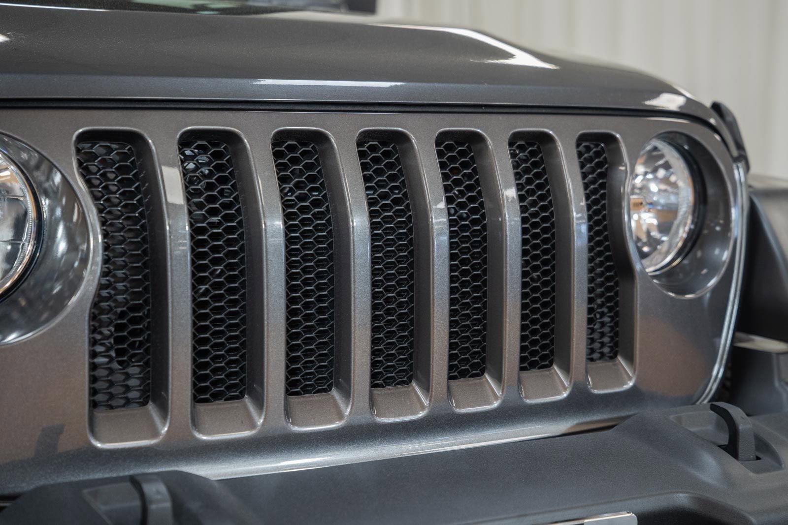 Used 2018 Jeep Wrangler Unlimited Sport S AWD/4WD image 11