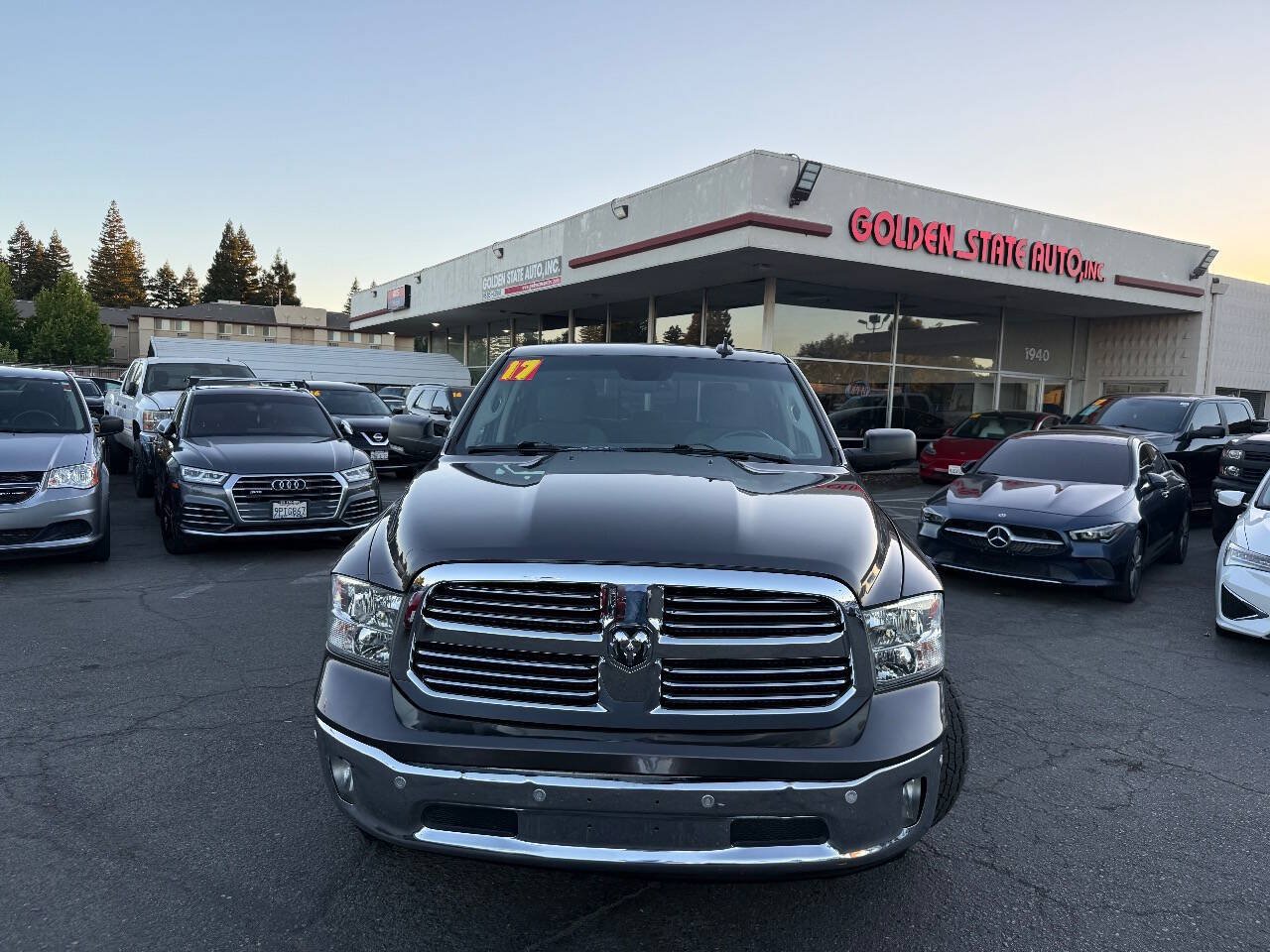 Used 2017 RAM 1500 Big Horn AWD/4WD image 3