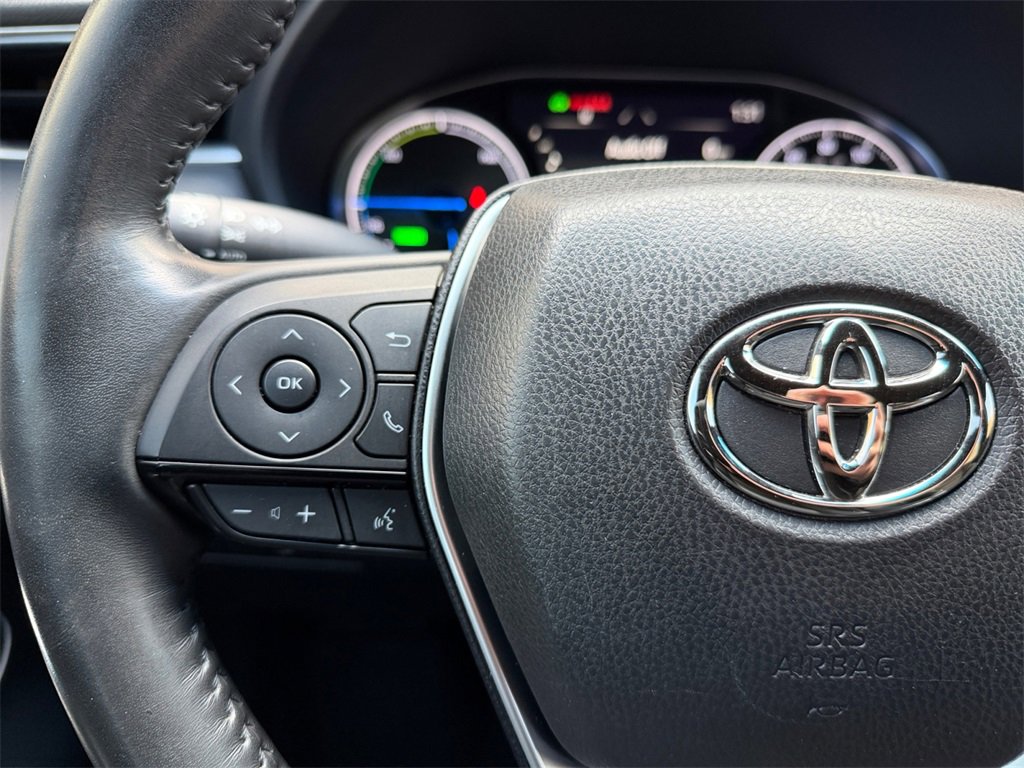 Used 2021 Toyota Venza XLE image 22