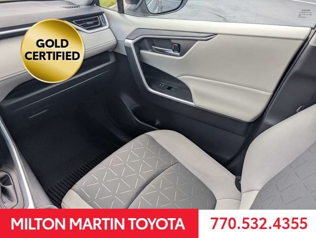 Certified 2021 Toyota RAV4 XLE FWD image 17
