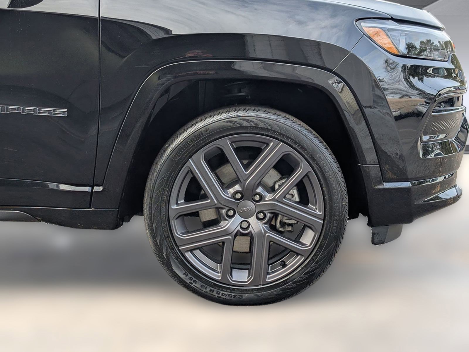 Used 2024 Jeep Compass Limited w/ High Altitude Package image 12