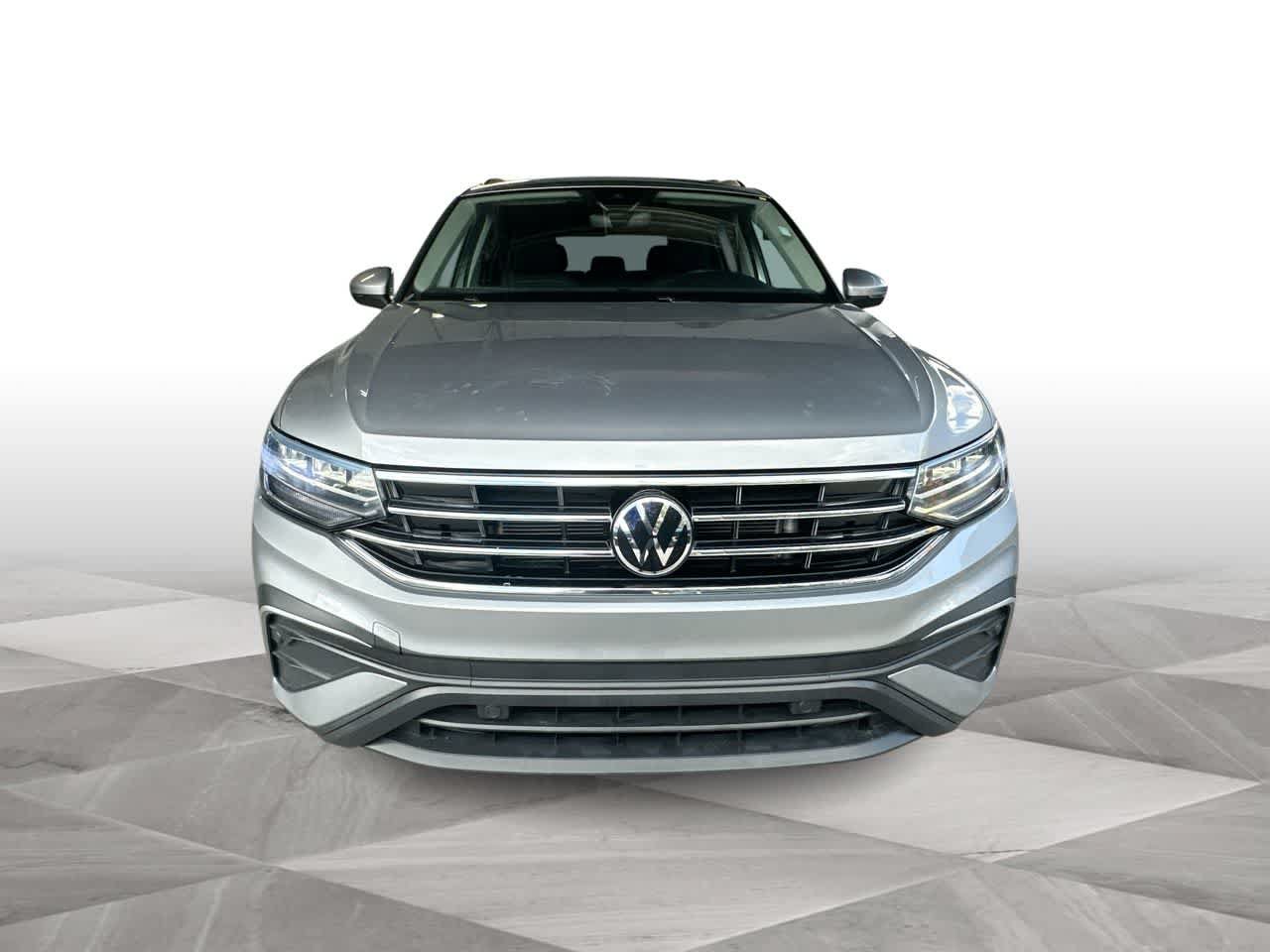Used 2023 Volkswagen Tiguan S w/ Driver Assistance Package FWD image 3