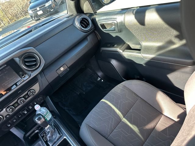 Certified 2019 Toyota Tacoma TRD Sport w/ Technology Package AWD/4WD image 22