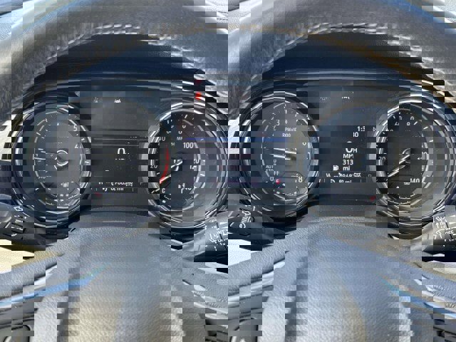 Used 2020 Buick Encore GX Select image 29