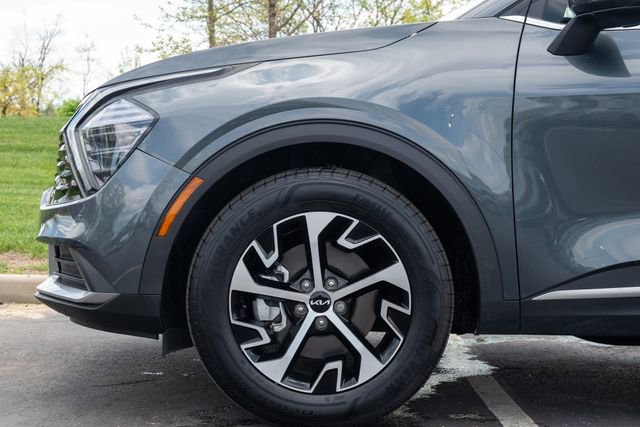 Certified 2025 Kia Sportage EX image 26