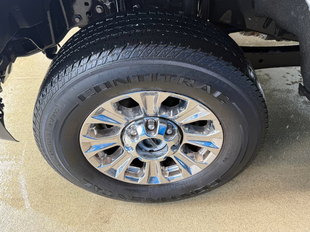 Used 2017 Ford F350 XLT AWD/4WD image 9