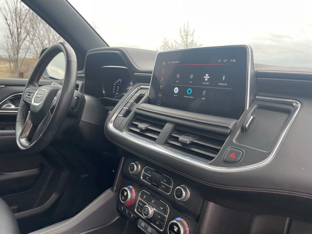 Used 2024 GMC Yukon XL AT4 w/ AT4 Premium Package image 31