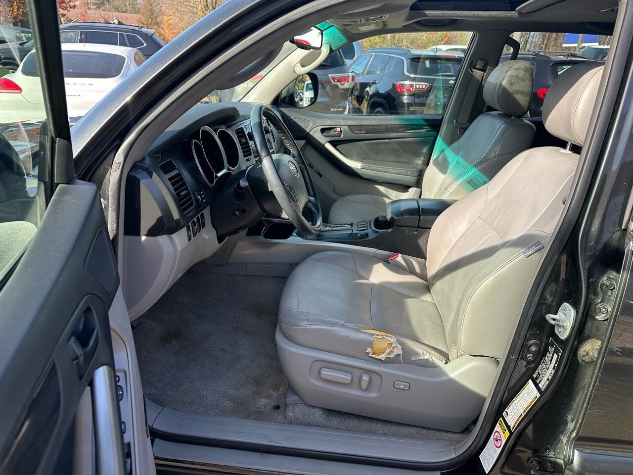 Used 2007 Toyota 4Runner Limited image 17