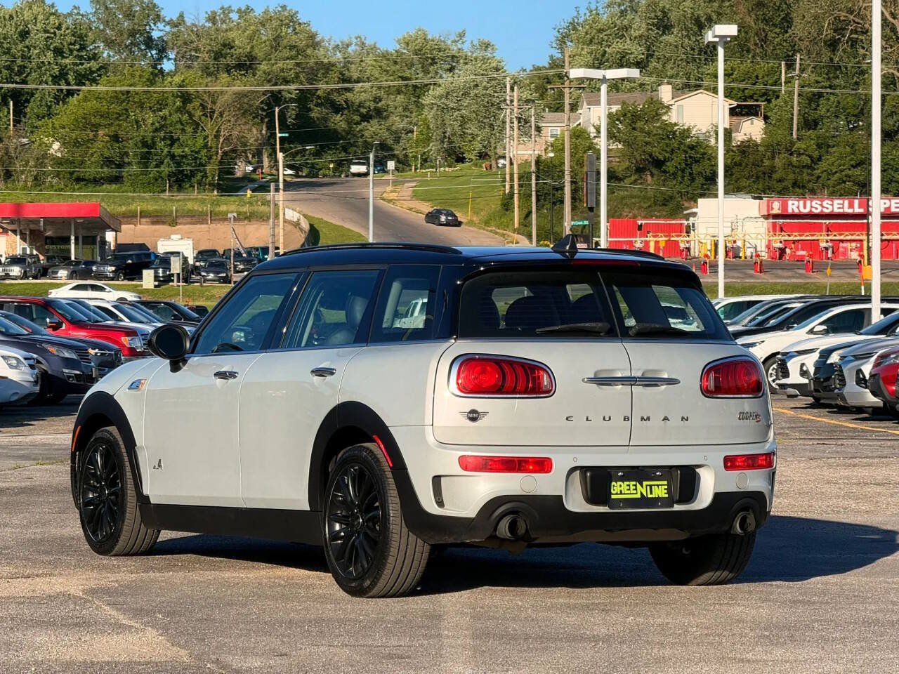 Used 2019 MINI Cooper Clubman S w/ Premium Package AWD/4WD image 2