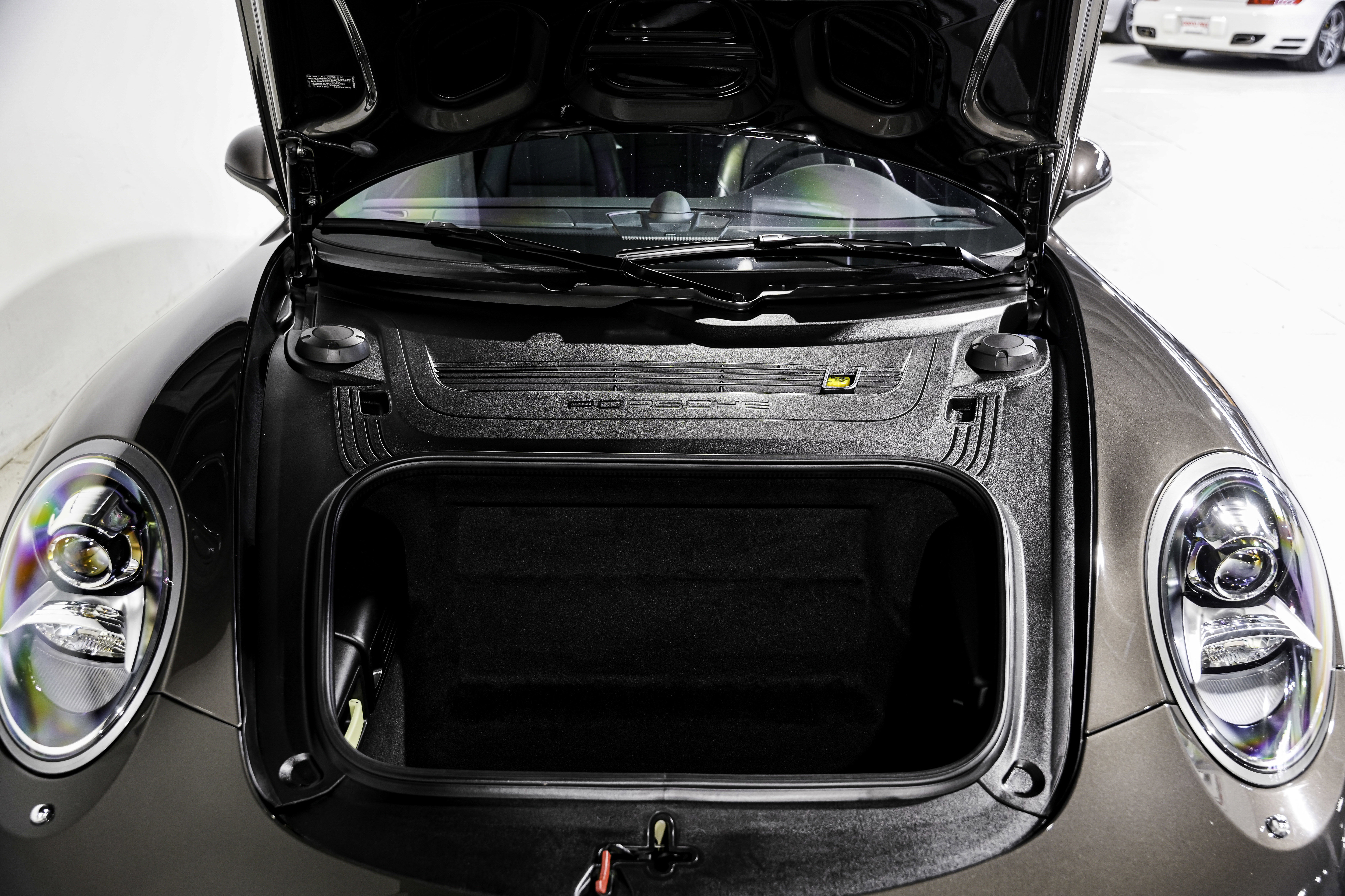 Used 2014 Porsche 911 Carrera S image 41