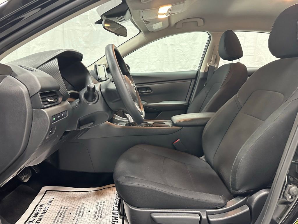 Used 2025 Nissan Sentra S w/ Lighting Package image 14